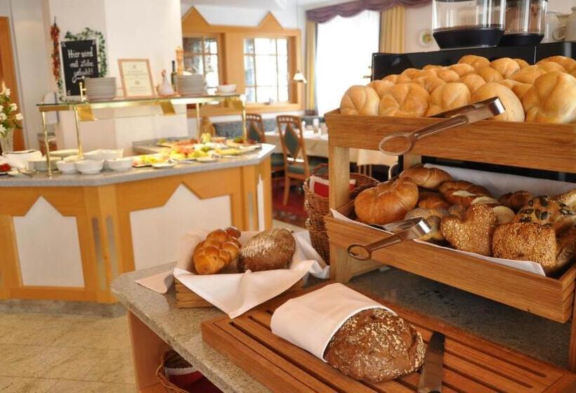 Heart Hotel Himmelberg