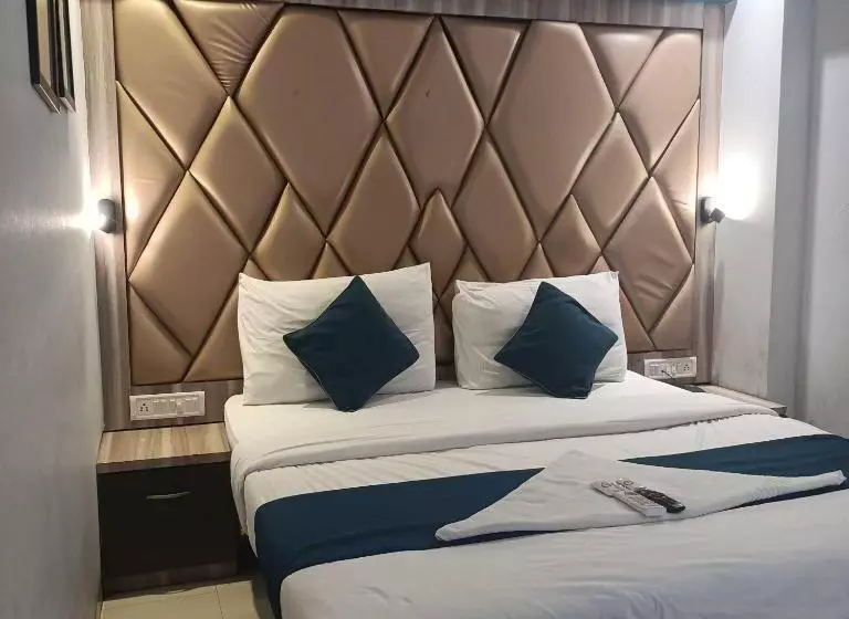 ホテル Flagship Maharani Villa