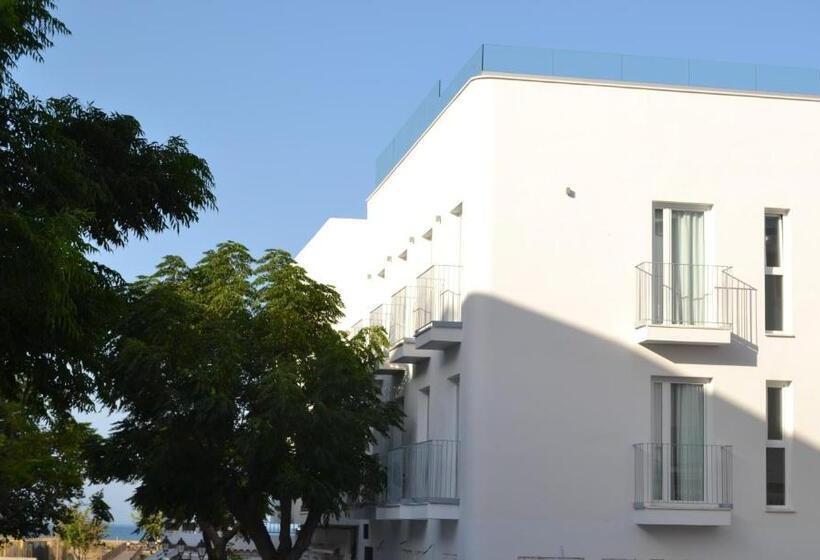 Отель Oasis Centro