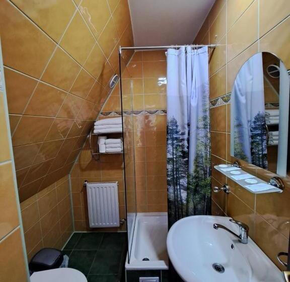 هتل Pescarus Port Bicaz