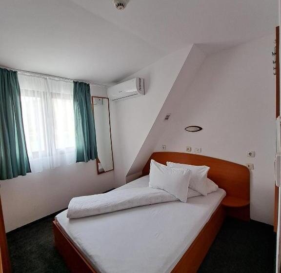 هتل Pescarus Port Bicaz