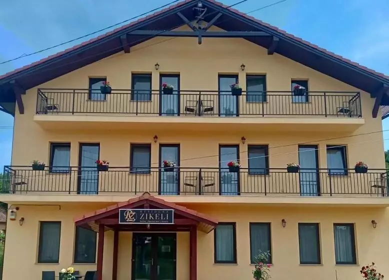Hotelli Residenz Zikeli
