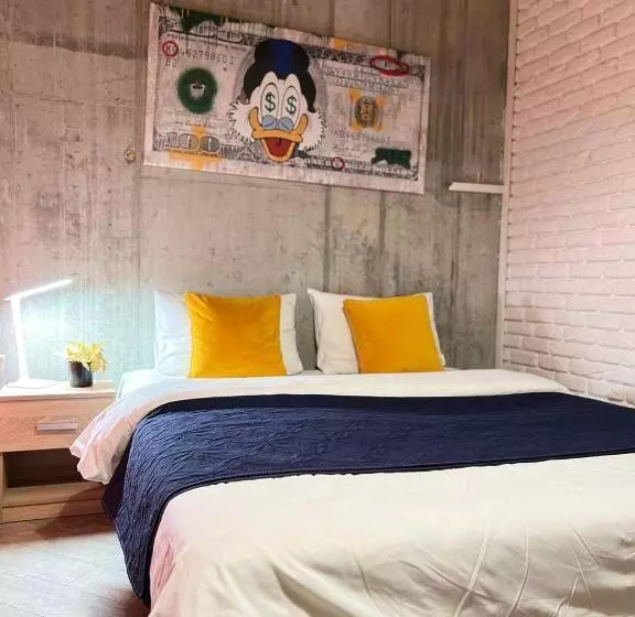 Moonlight Hostel