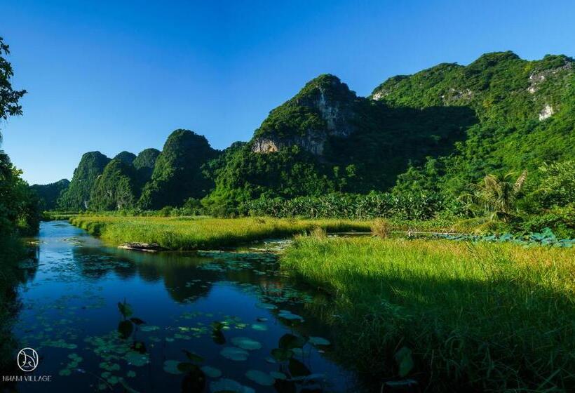 Nham Village Resort