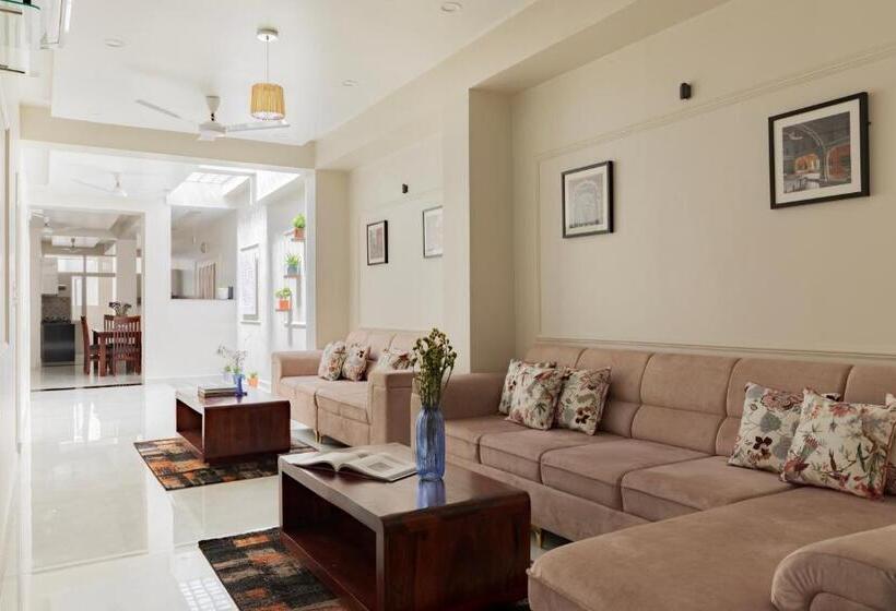 پانسیون Bardia’s Homestay