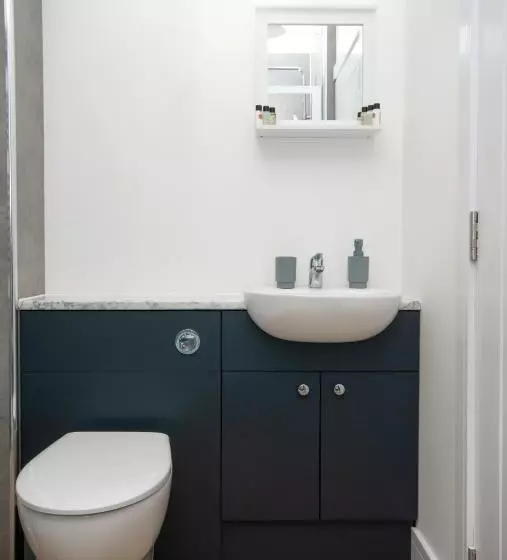 ペンション Cara Lodge, Comfortable Self Check In En Suite Guest Rooms