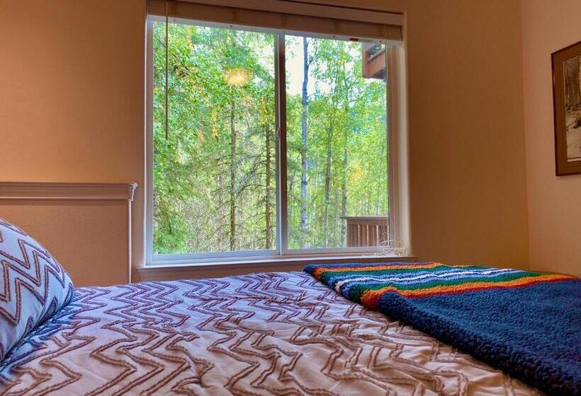 Panzió Guest Suite With Hot Tub Edge Of The Wild