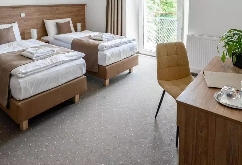 Majatalo Penzion Golf Luby