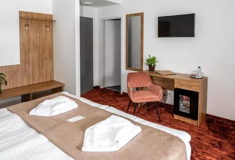 Majatalo Penzion Golf Luby