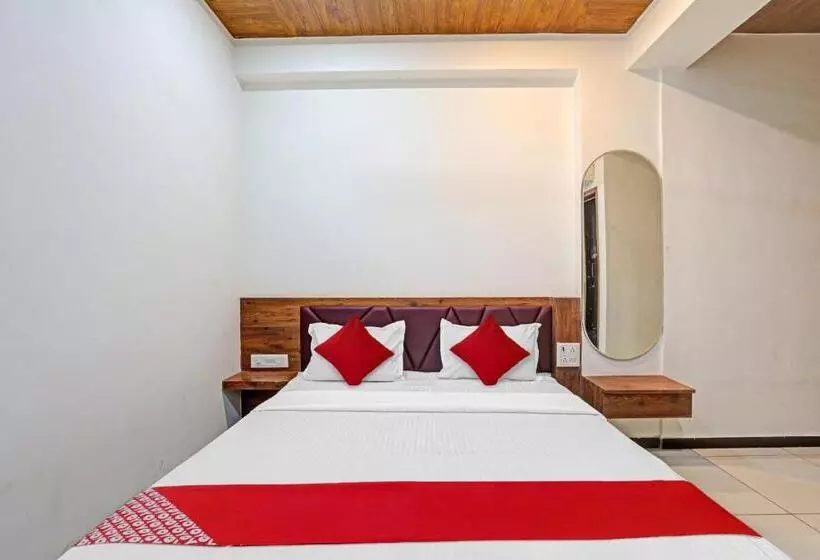 Pop 81014 Hotel Royal Raj