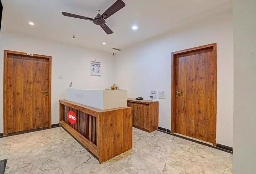 Pop 81014 Hotel Royal Raj