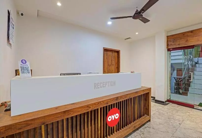 Pop 81014 Hotel Royal Raj