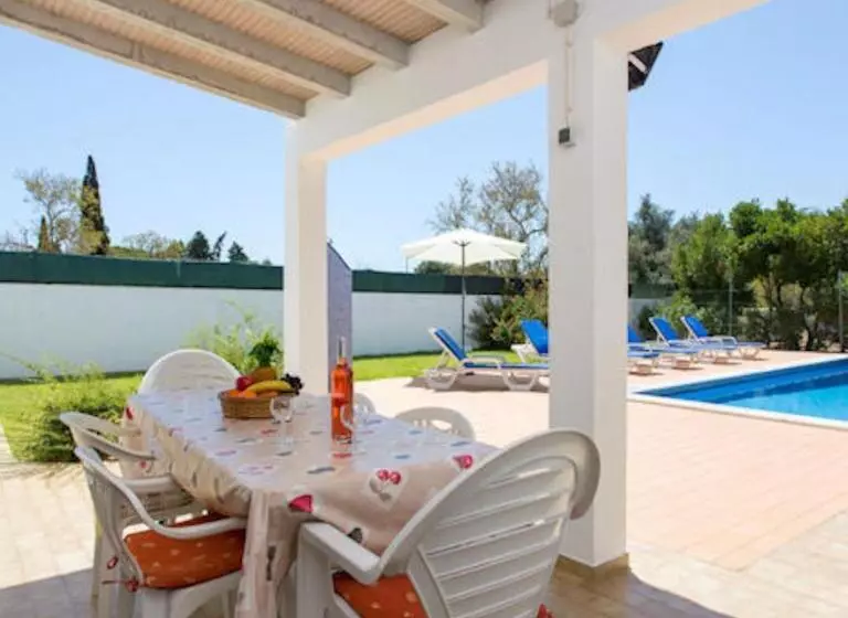 ユースホステル Casa Silver, Gale   Sleeps 9 Close To Amenities And Beach!