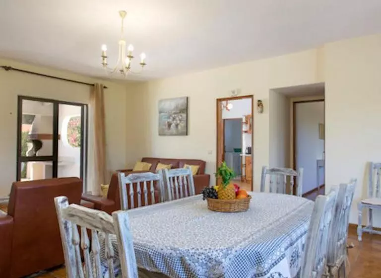 ユースホステル Casa Silver, Gale   Sleeps 9 Close To Amenities And Beach!