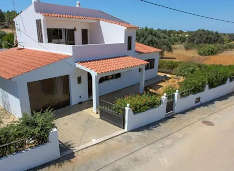 ユースホステル Casa Silver, Gale   Sleeps 9 Close To Amenities And Beach!