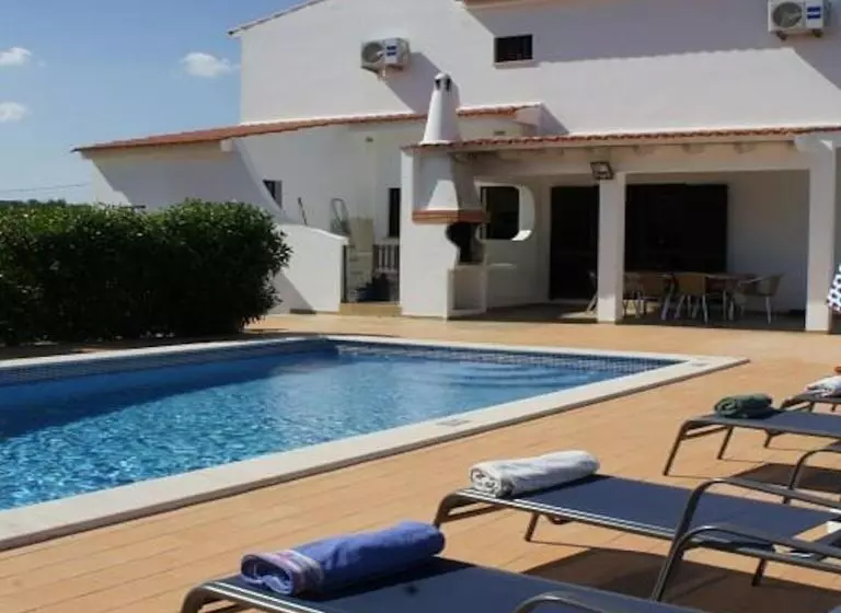 ユースホステル Casa Silver, Gale   Sleeps 9 Close To Amenities And Beach!