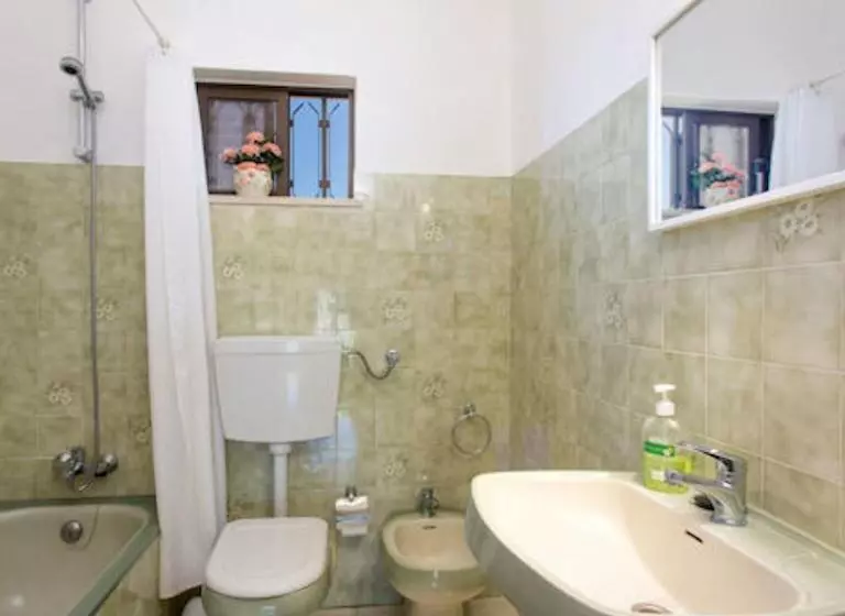 ユースホステル Casa Silver, Gale   Sleeps 9 Close To Amenities And Beach!