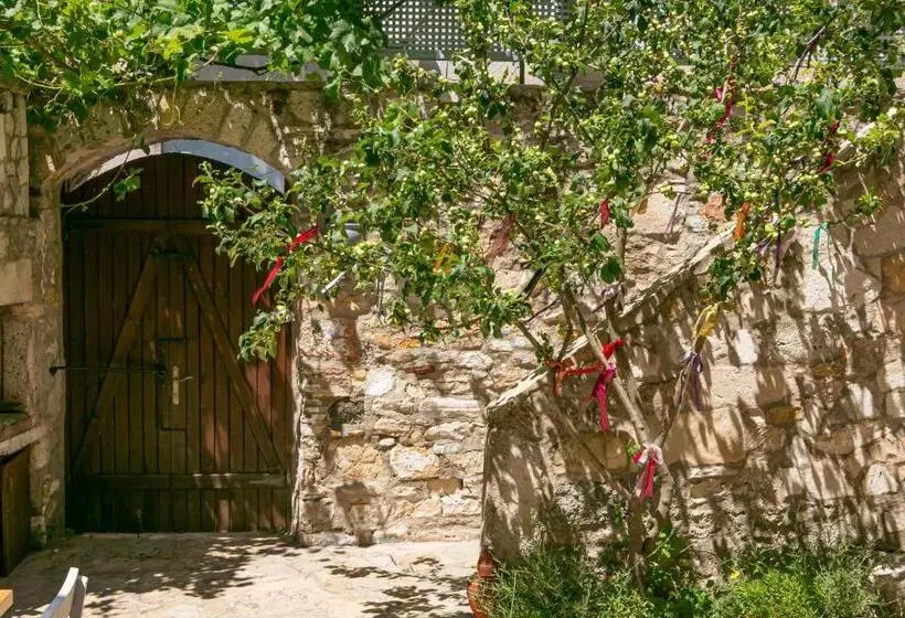 Annemin Harabesi Otel