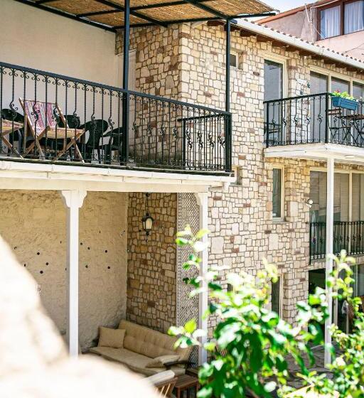 Annemin Harabesi Otel