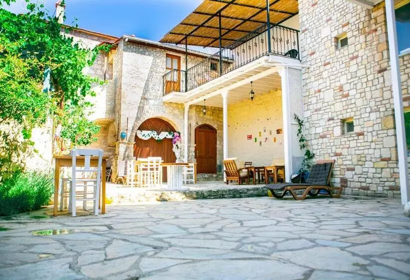 Annemin Harabesi Otel