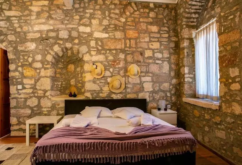 Annemin Harabesi Otel