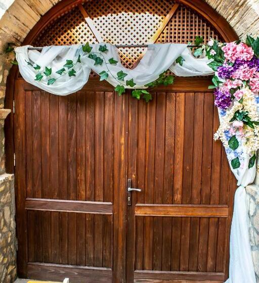 Annemin Harabesi Otel