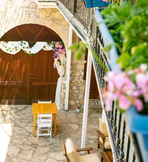 Annemin Harabesi Otel