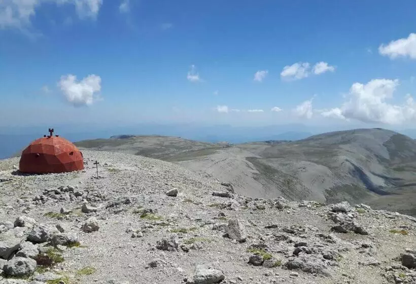 Aamiaismajoitus (B&B) Villa Carolina