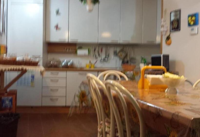 住宿加早餐  Villa Carolina