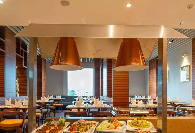 Effotel By Sayaji Bhopal