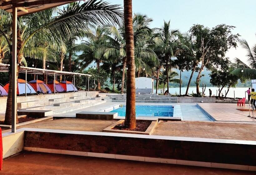 Хостел Tents N' Trails