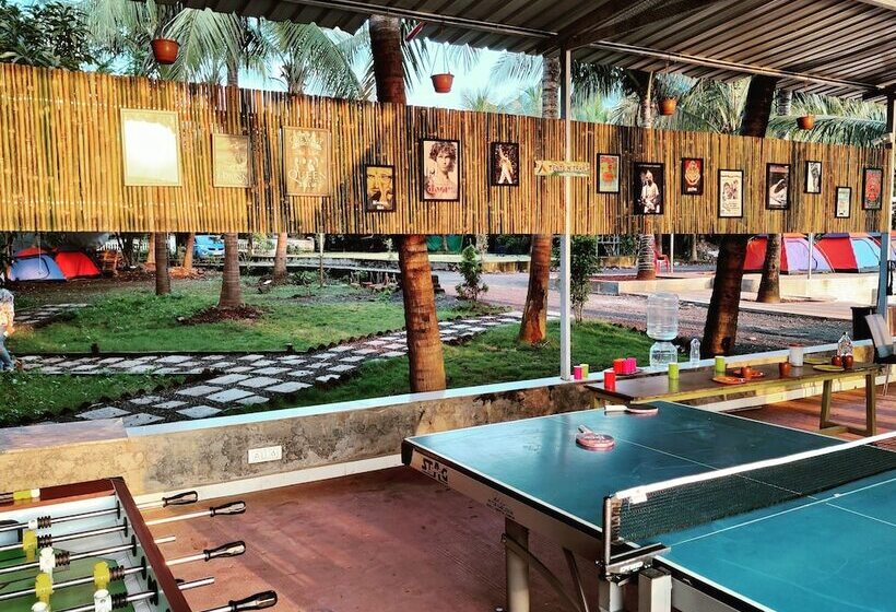 Хостел Tents N' Trails