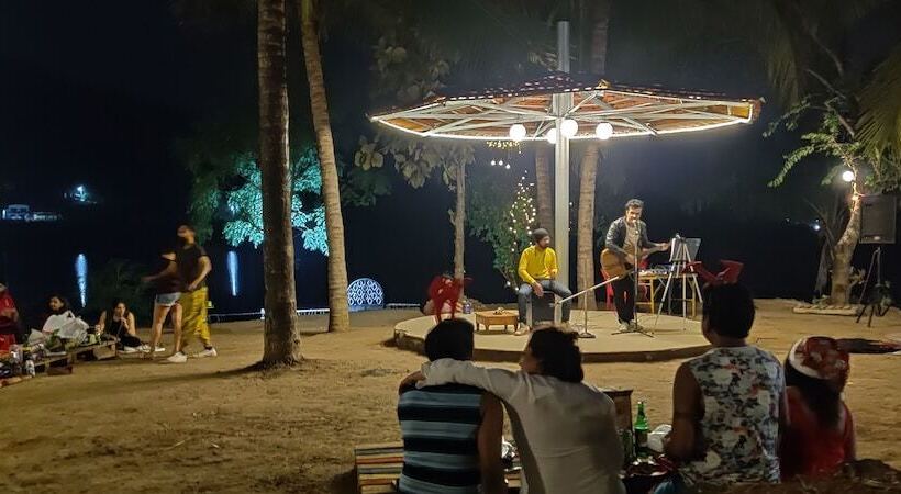 Хостел Tents N' Trails