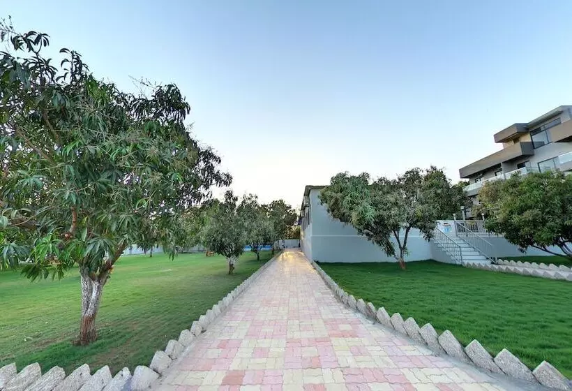 Hotelli Anantam Resort