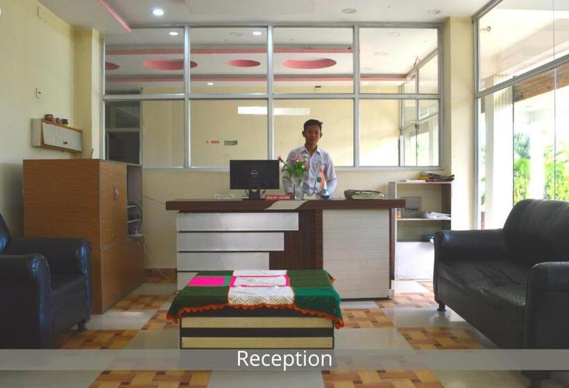 Отель Bishal Palace