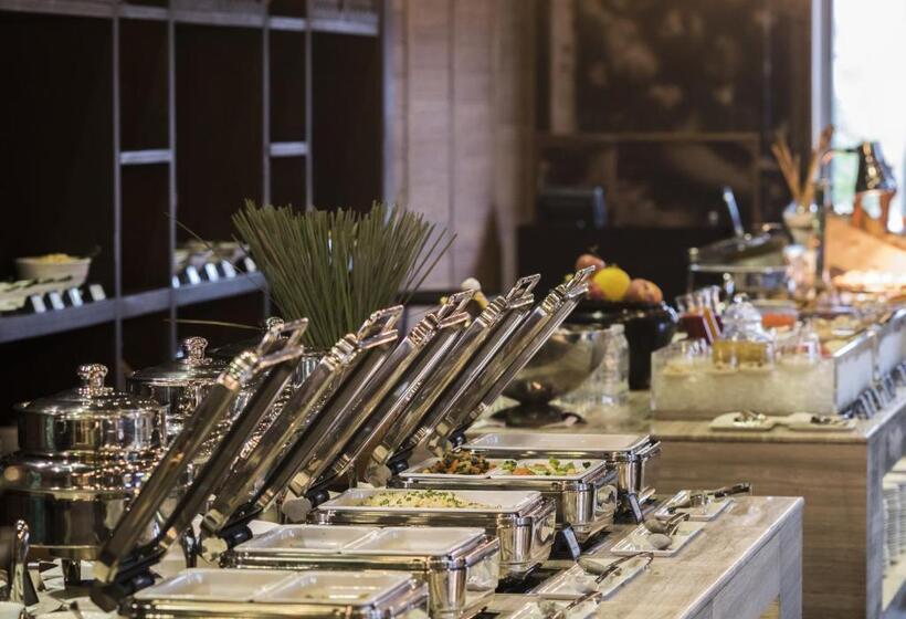 هتل Jasmine Naypyitaw