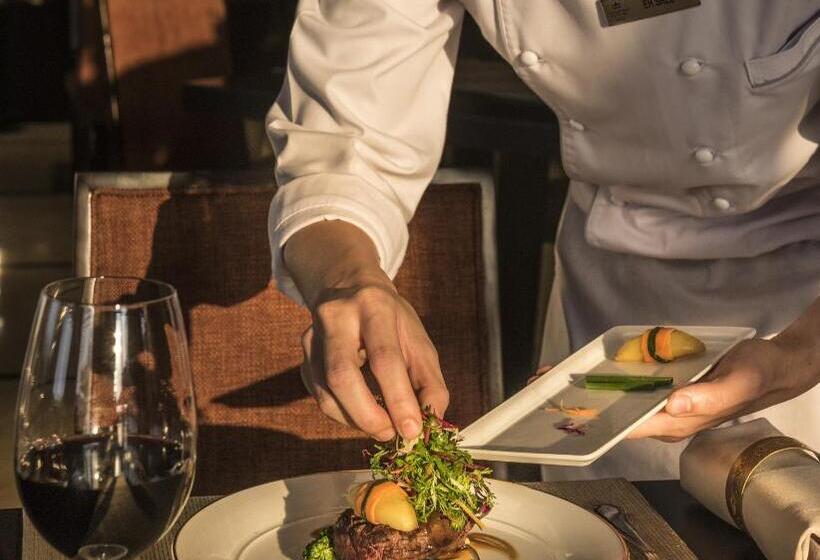 هتل Jasmine Naypyitaw