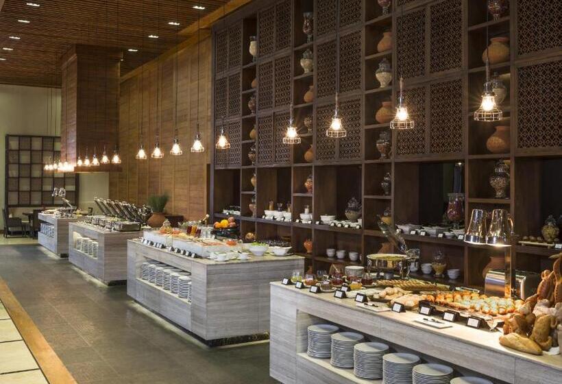 هتل Jasmine Naypyitaw