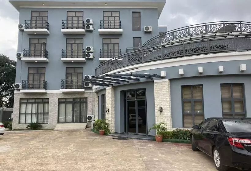 Mont Kalm Hotel And Suites