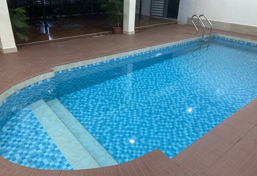 Mont Kalm Hotel And Suites