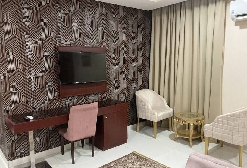 Mont Kalm Hotel And Suites