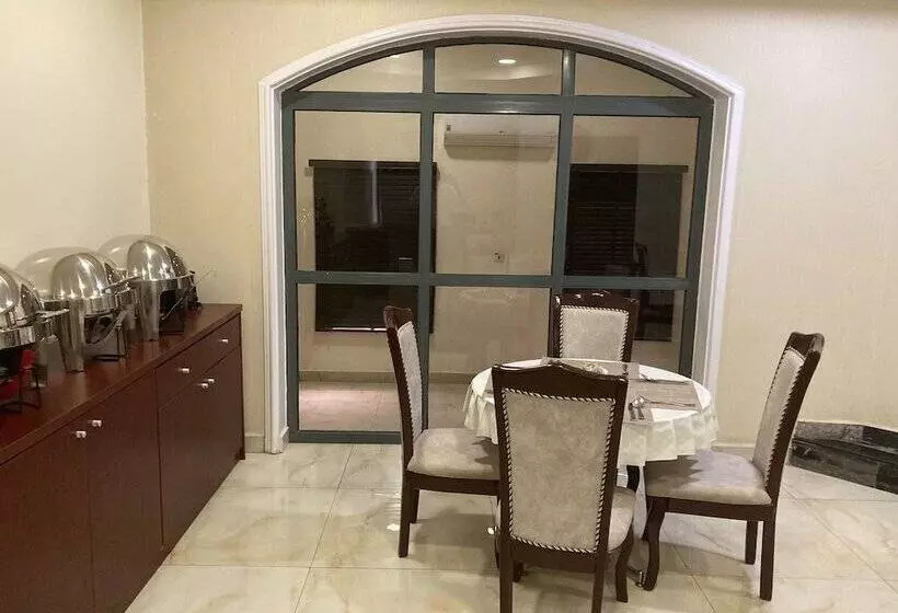 Mont Kalm Hotel And Suites