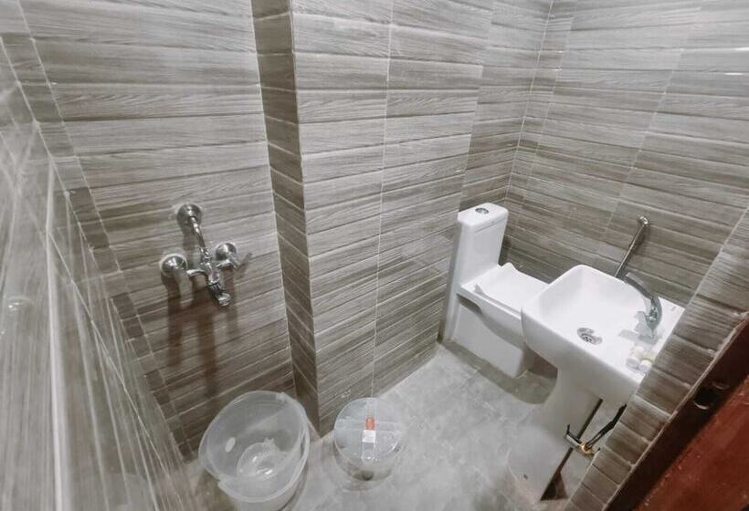 Fabhotel Shaurya Inn