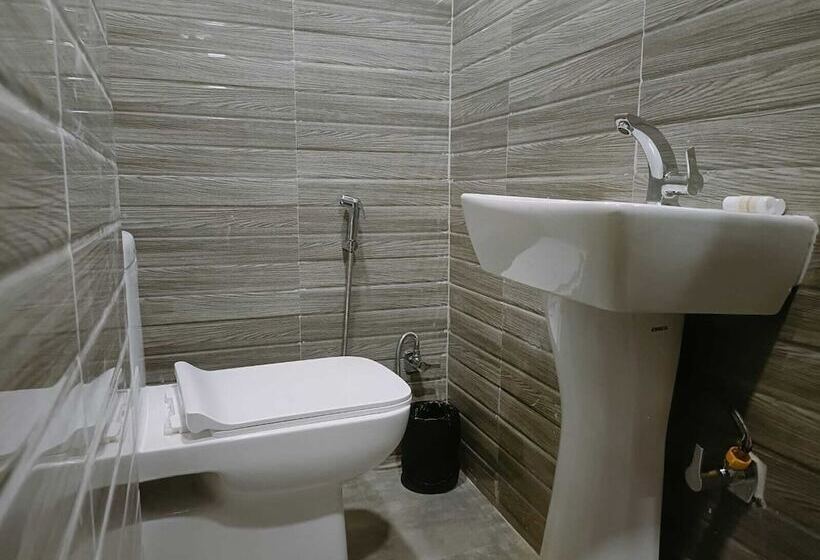 Fabhotel Shaurya Inn