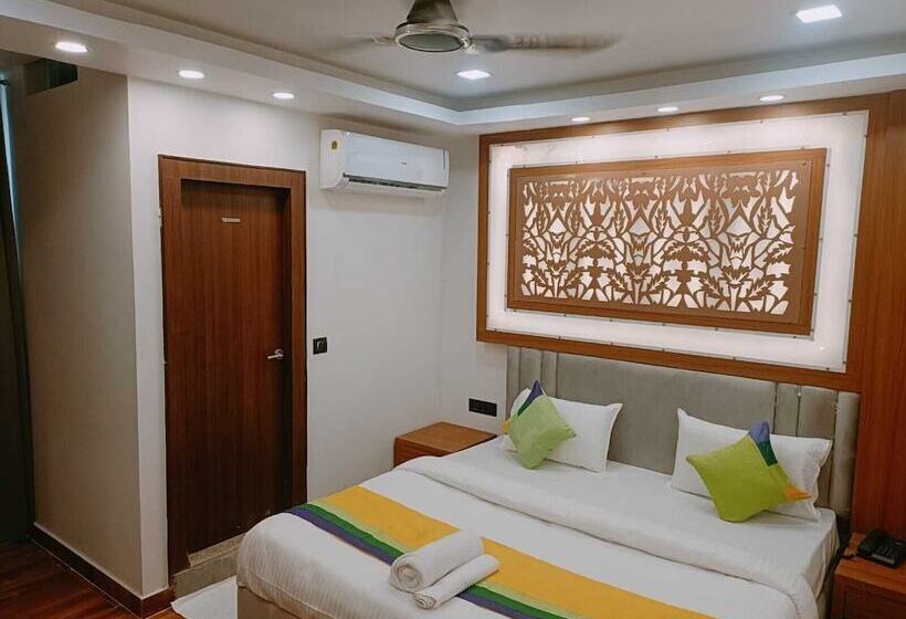 Fabhotel Shaurya Inn
