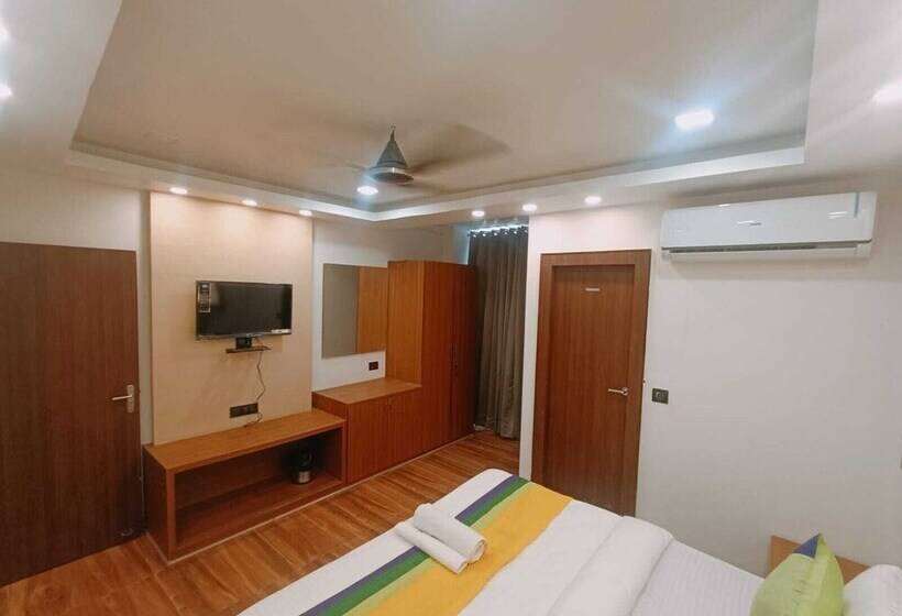 Fabhotel Shaurya Inn