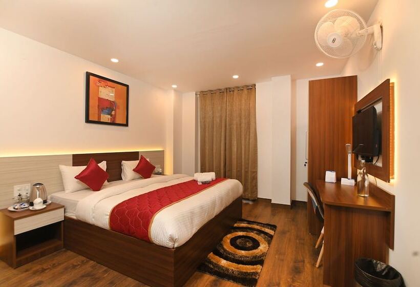 Hotel The Altruist Business Stays, Dlf Phase 3