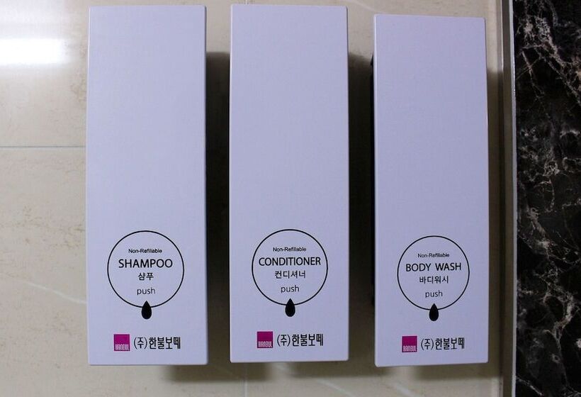 فندق على الطريق Gumi Okgye Zen