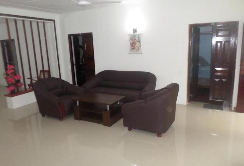 بنسيون Grand Villa