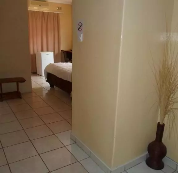 پانسیون Hardrock Guest House